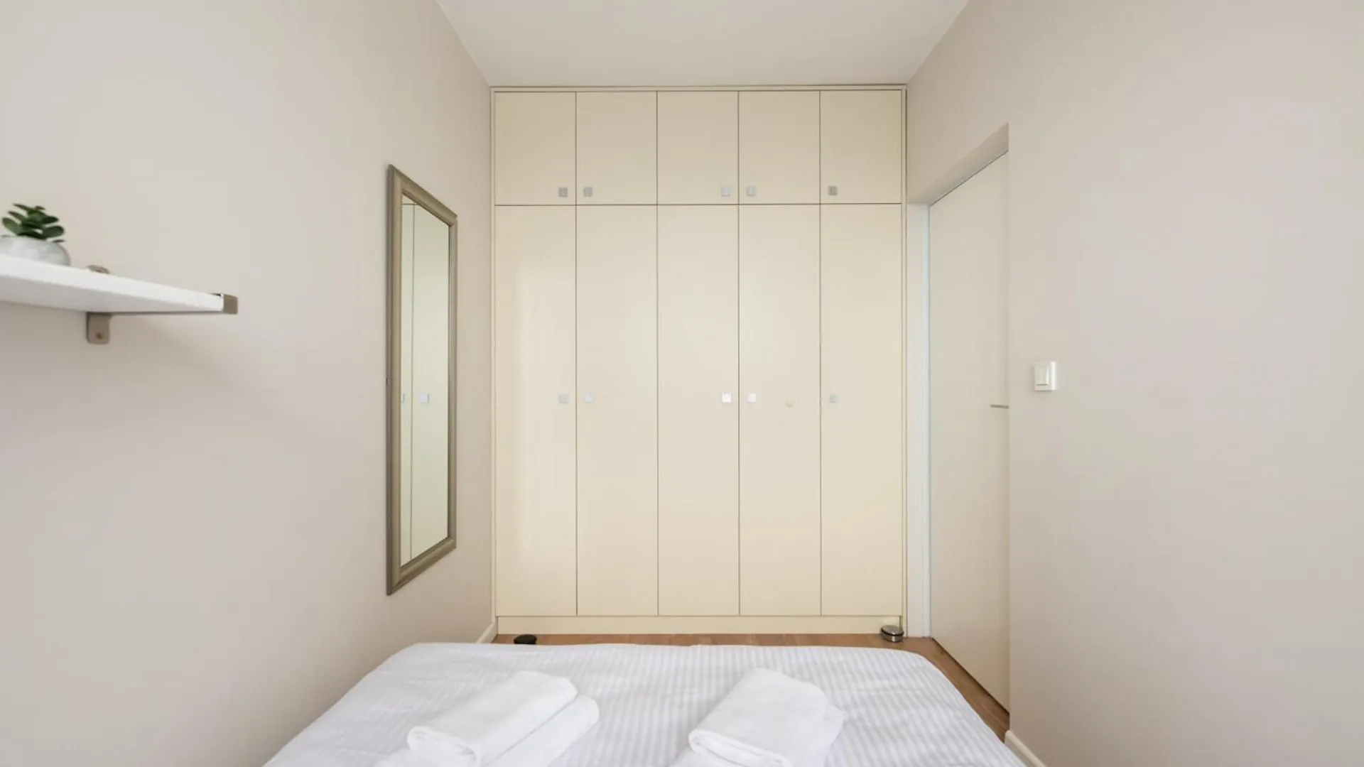 Business Mokotow Park 84 Apartment ワルシャワ